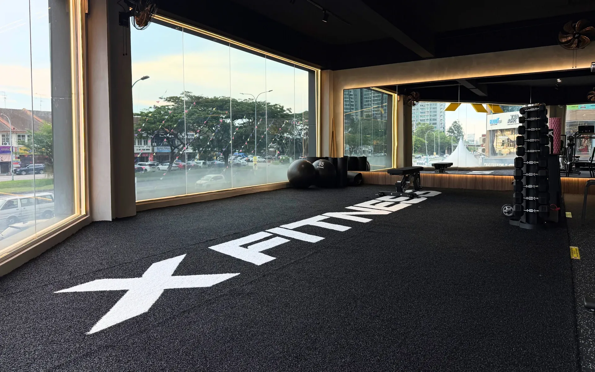 Photo, XFitness. The X FITNESS turf on the training floor.