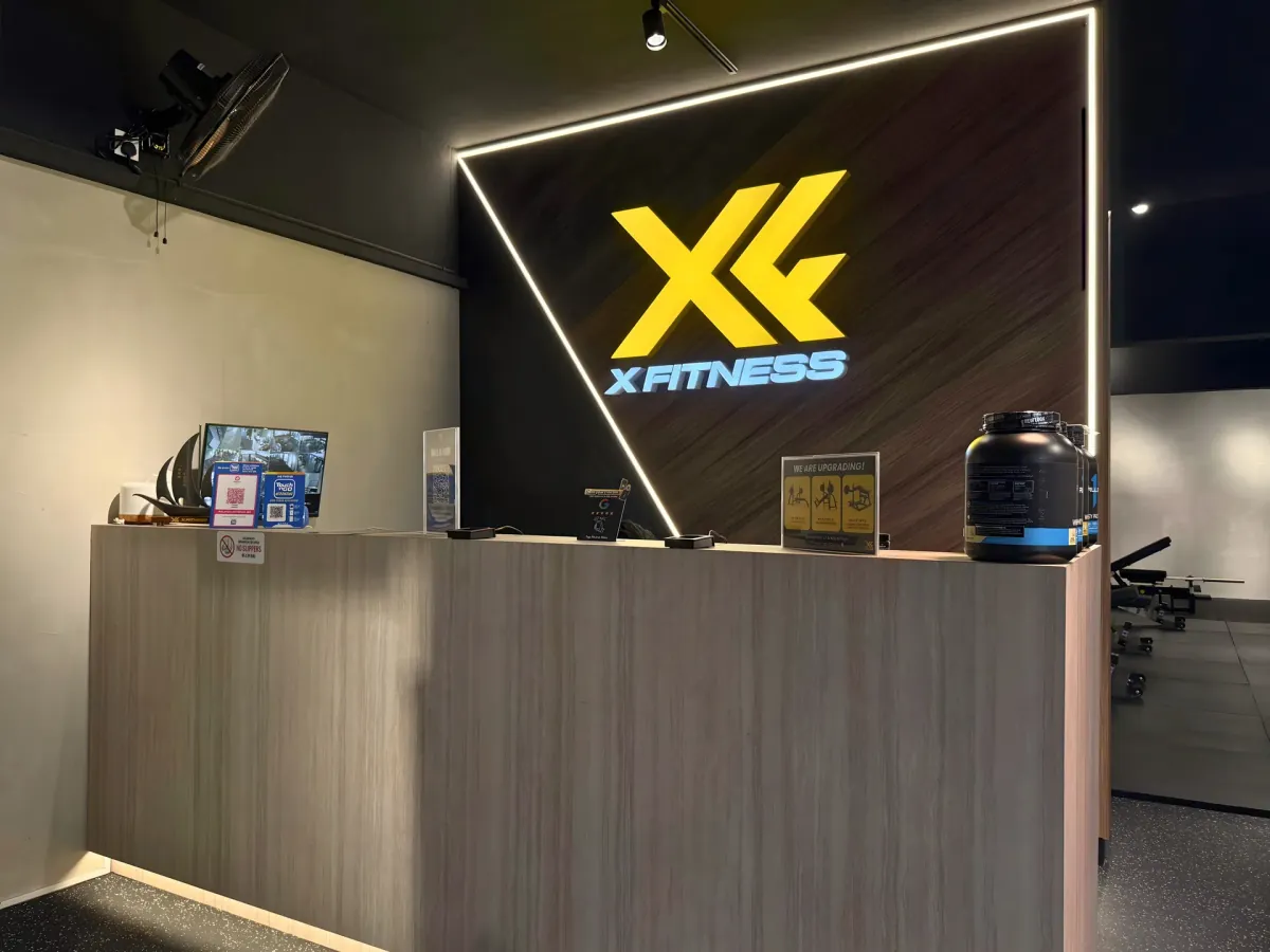 Photo, XFitness. The front counter.