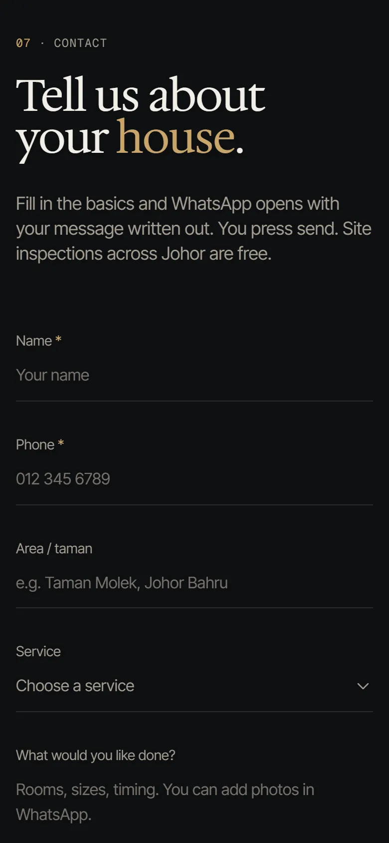 Aero Construction website: phone view, enquiry form